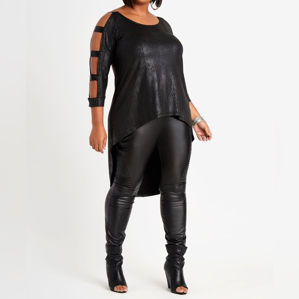 COPY - Plus size 18/20 faux leather top